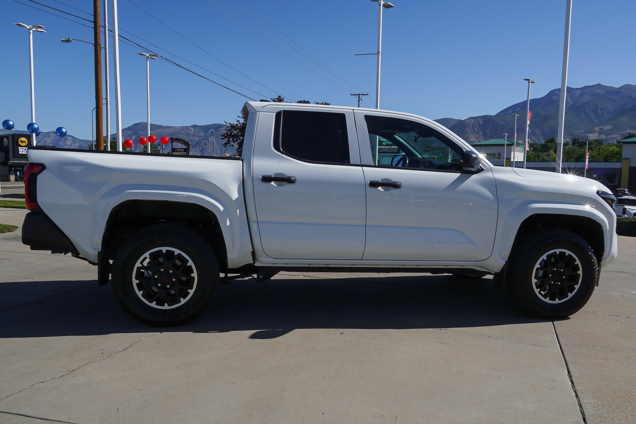 Certified 2024 Toyota Tacoma SR w/ SR Upgrade Package AWD/4WD image 9