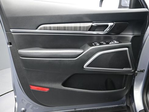 Used 2025 Kia Telluride EX FWD image 12