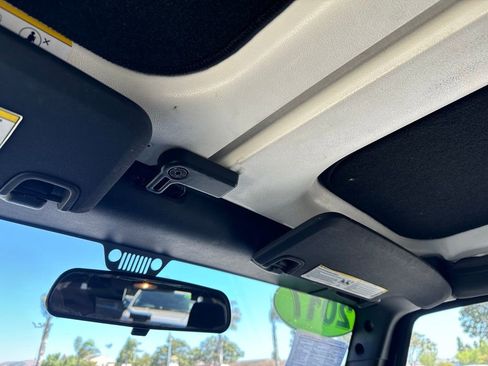Used 2017 Jeep Wrangler Unlimited Sport w/ Connectivity Group AWD/4WD image 27