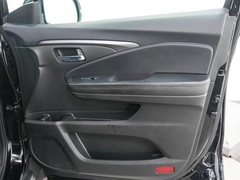 Used 2021 Honda Pilot Black Edition image 12