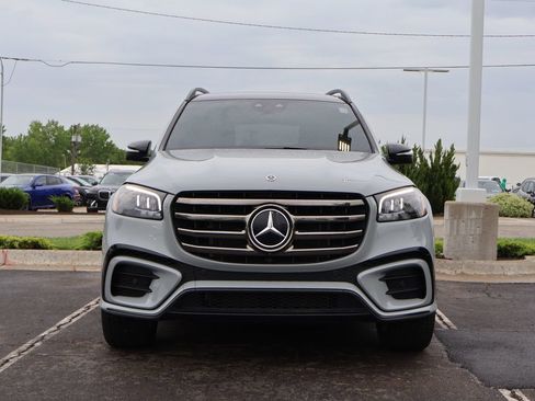 Used 2024 Mercedes-Benz GLS 580 4MATIC image 14