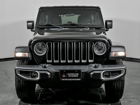 Used 2020 Jeep Wrangler Unlimited Sahara image 4