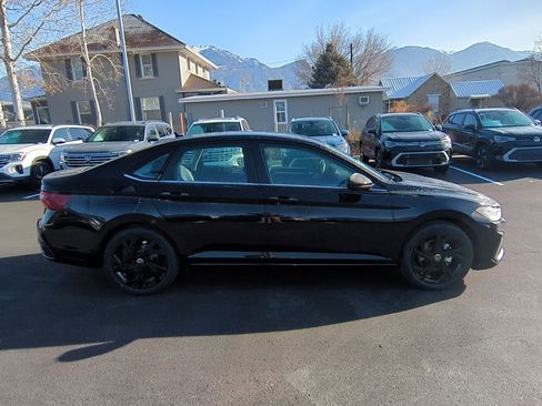 New 2026 Volkswagen Jetta SE image 2