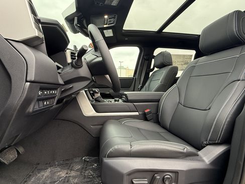 New 2026 Toyota Tundra Limited AWD/4WD image 14
