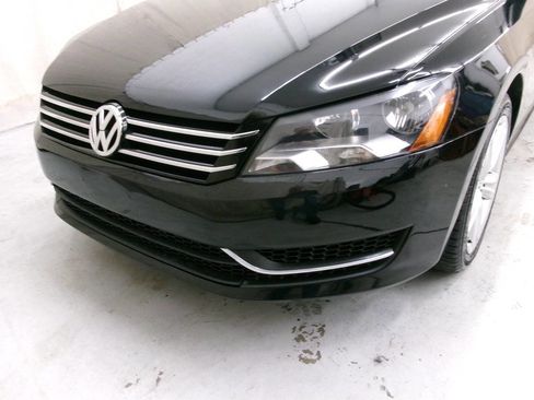 Used 2014 Volkswagen Passat 2.5 SE image 11