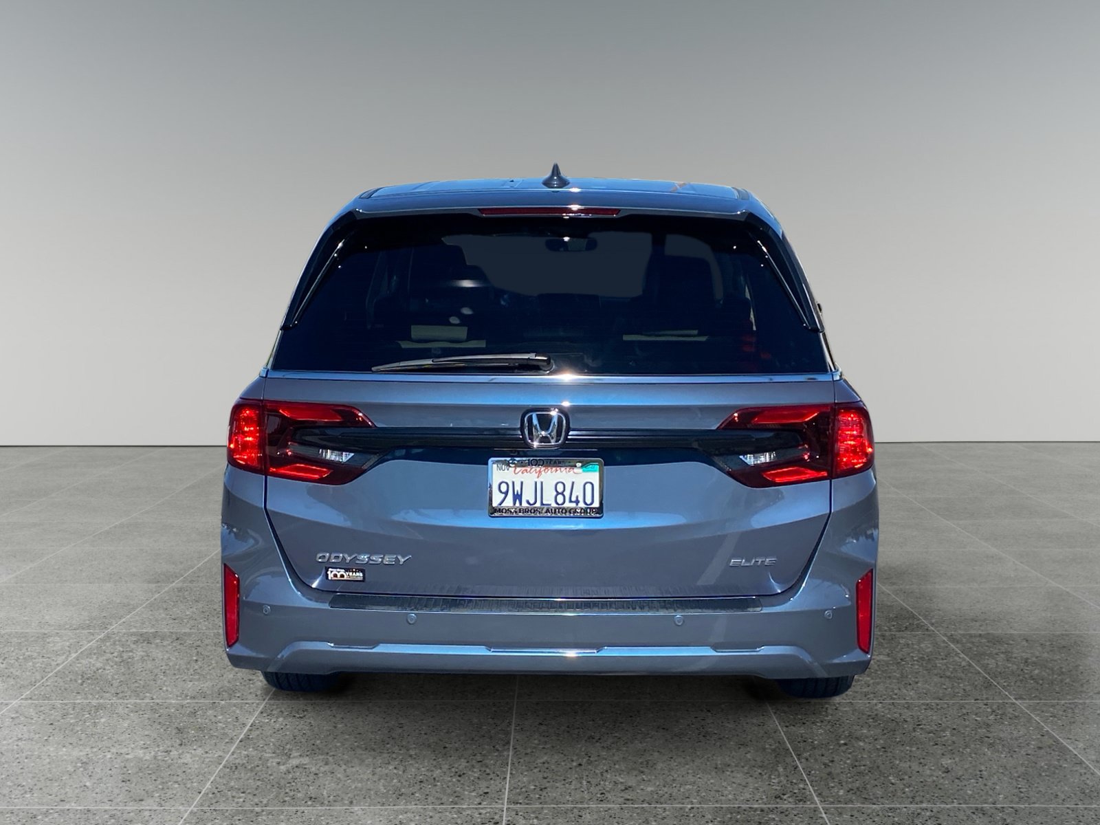 Used 2026 Honda Odyssey Elite image 4