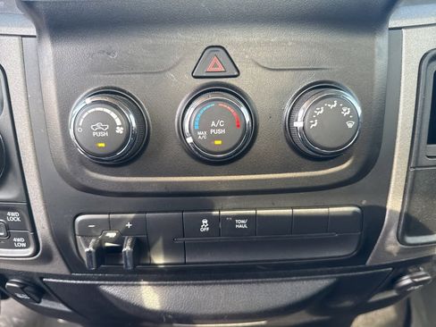 Used 2016 RAM 1500 Tradesman w/ Chrome Appearance Group image 21