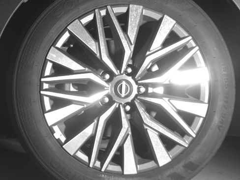 Used 2025 Nissan Altima 2.5 SV image 12