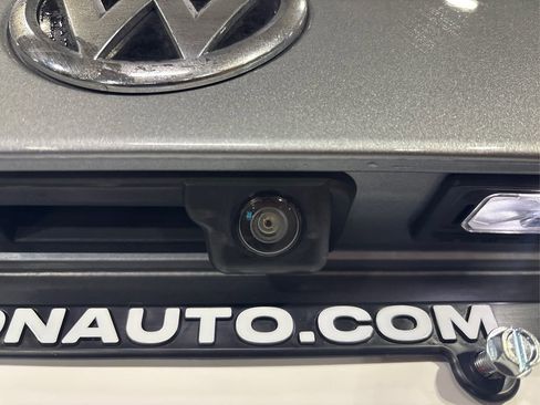 Used 2019 Volkswagen Jetta SE w/ Cold Weather Package image 15