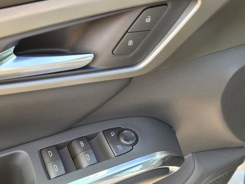 New 2026 Chevrolet Traverse LT w/ Driver Confidence Package FWD image 15
