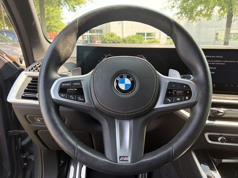 Used 2024 BMW X5 xDrive40i w/ M Sport Package AWD/4WD image 11