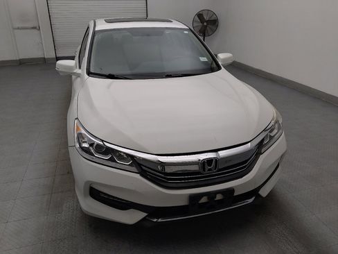 Used 2017 Honda Accord EX image 14