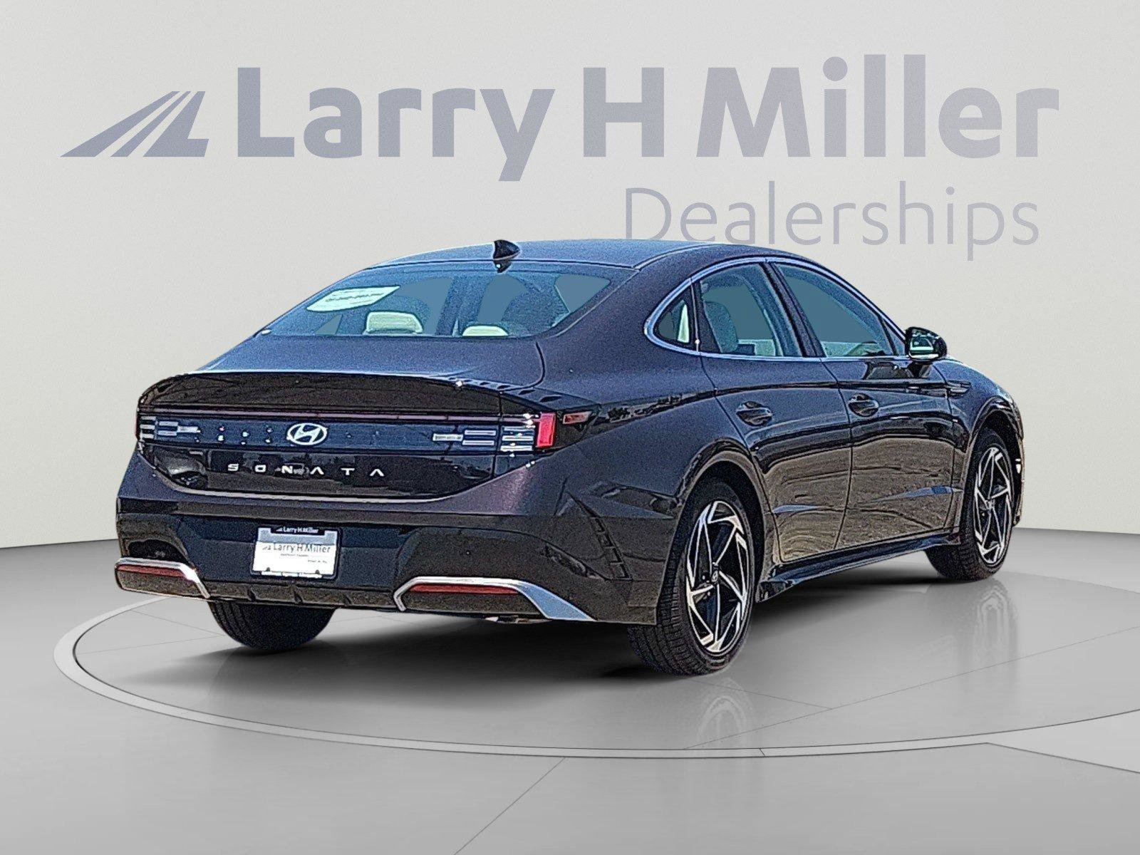 New 2026 Hyundai Sonata SEL FWD image 13