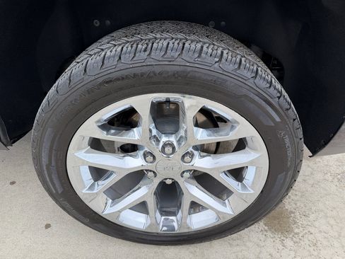 Used 2019 GMC Yukon Denali w/ Denali Ultimate Package image 8