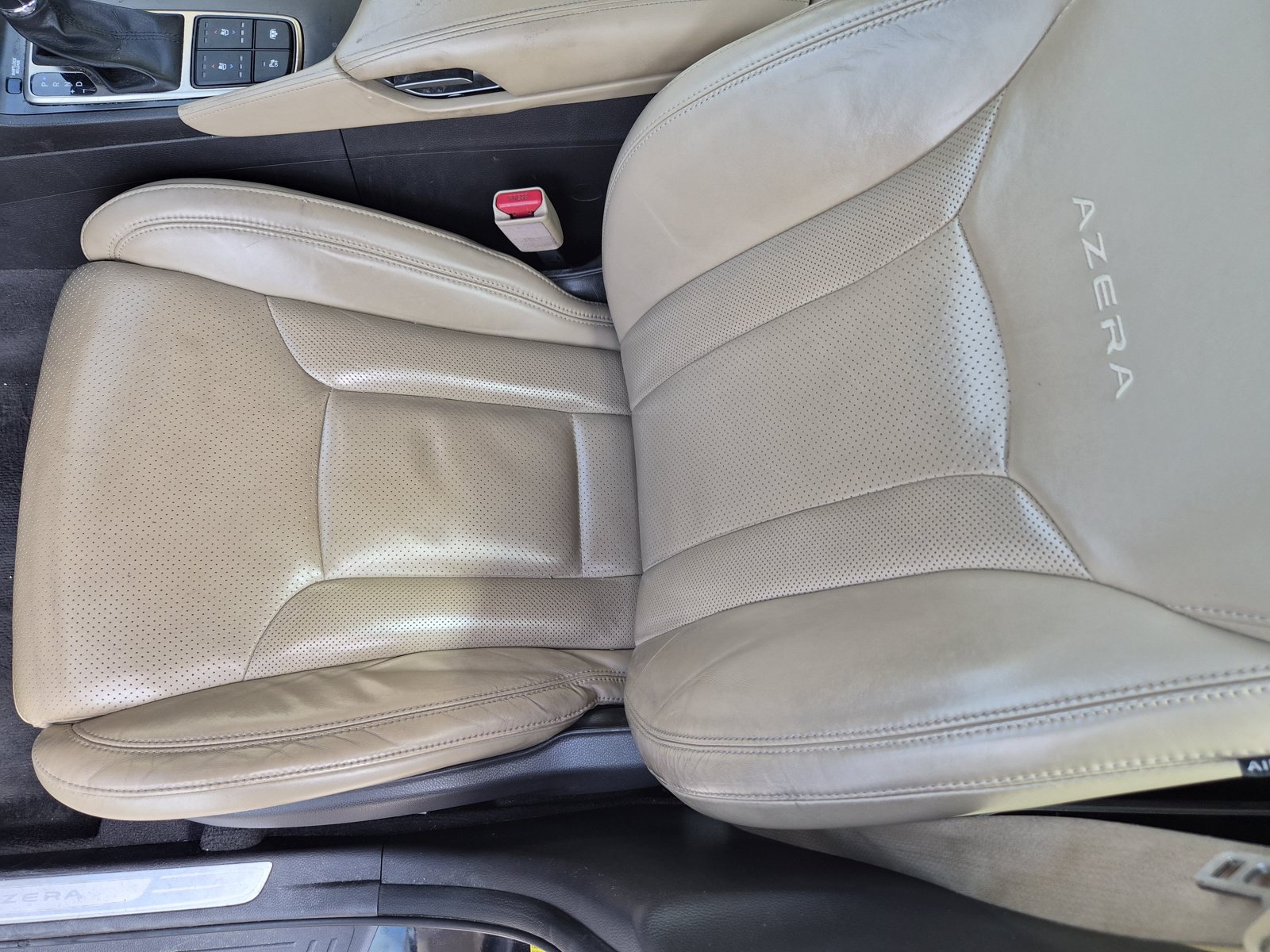 Used 2013 Hyundai Azera w/ Technology Pkg FWD image 15