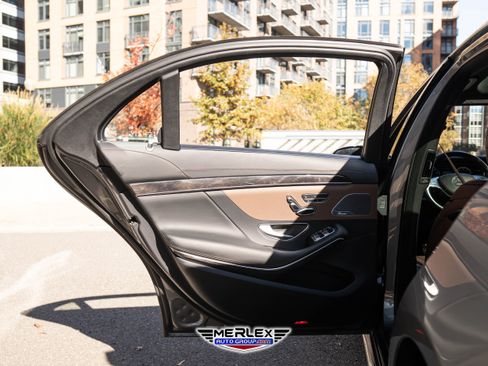 Used 2017 Mercedes-Benz S 550 4MATIC Sedan image 48