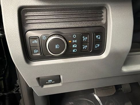 New 2026 Ford F250 XLT w/ XLT Premium Package AWD/4WD image 25