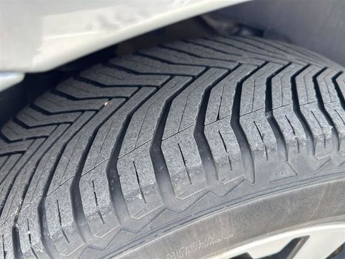 Used 2017 Subaru Outback 3.6R Limited w/ Popular Package #5 image 15