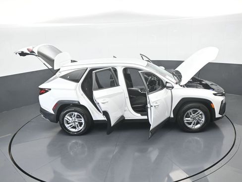Used 2025 Hyundai Tucson SE image 69