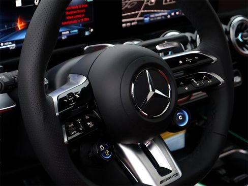 New 2026 Mercedes-Benz GLB 35 AMG 4MATIC image 21