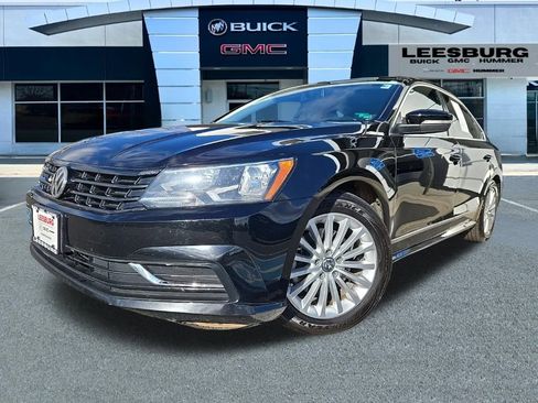 Used 2016 Volkswagen Passat 1.8T SE image 3