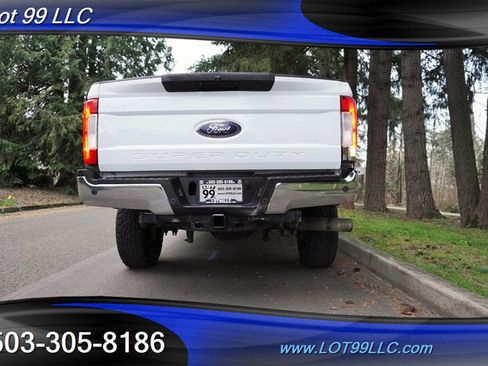 Used 2018 Ford F250 XLT w/ XLT Value Package AWD/4WD image 9