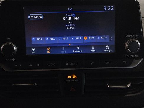 Used 2024 Nissan Altima 2.5 S FWD image 25