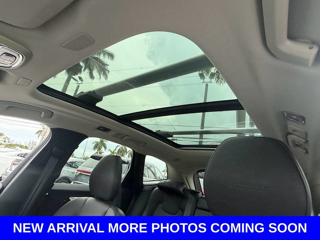 Used 2020 Volvo XC60 T6 Inscription w/ Protection Package Premier AWD/4WD image 20
