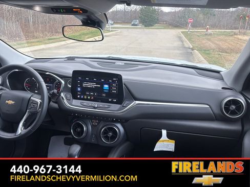 New 2025 Chevrolet Blazer LT w/ Midnight/Sport Edition image 28