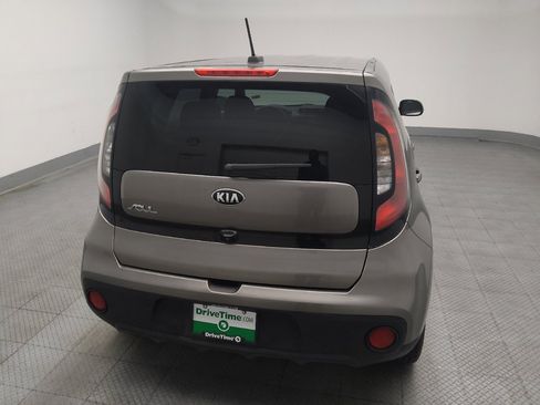 Used 2019 Kia Soul FWD image 7