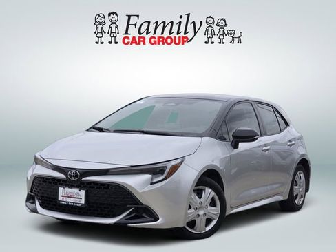 Used 2025 Toyota Corolla SE FWD image 1