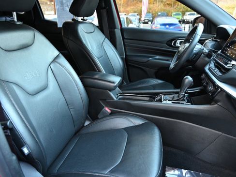 Used 2022 Jeep Compass Limited image 19