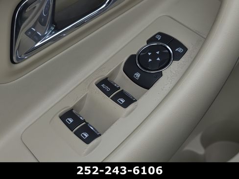 Used 2014 Ford Taurus SEL w/ Equipment Group 201A FWD image 29