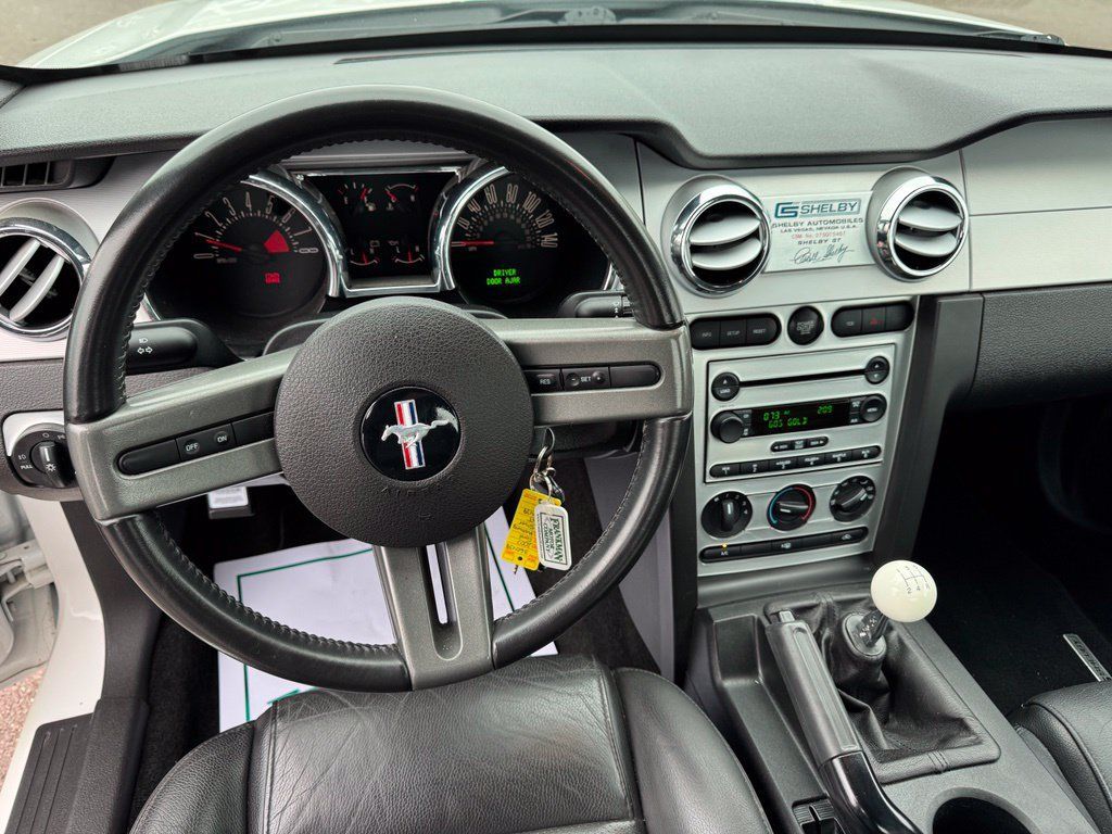 Used 2007 Ford Mustang GT Premium RWD image 6