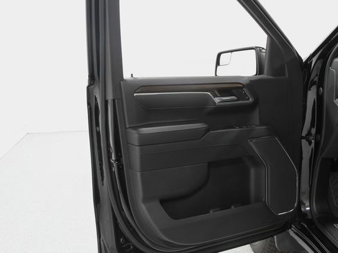 Certified 2024 Chevrolet Silverado 1500 RST image 4