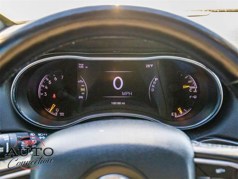 Used 2022 Jeep Grand Cherokee Limited w/ Trailer Tow Group IV image 39