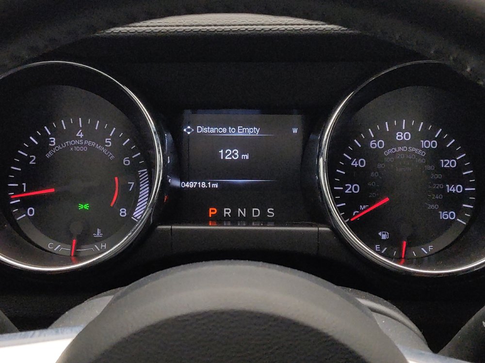Used 2015 Ford Mustang Coupe RWD image 23