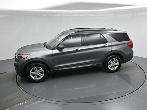 Certified 2022 Ford Explorer XLT w/ Class IV Trailer Tow Package image 47