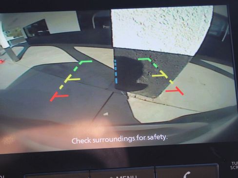 Used 2022 Nissan Frontier SV image 31