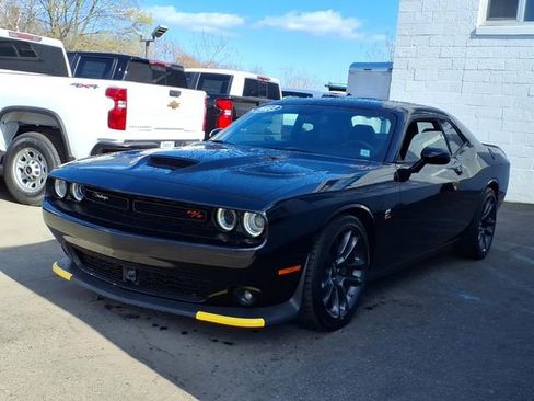 Used 2023 Dodge Challenger R/T Scat Pack w/ Plus Package RWD image 3
