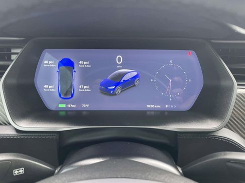 Used 2018 Tesla Model X 75D image 28