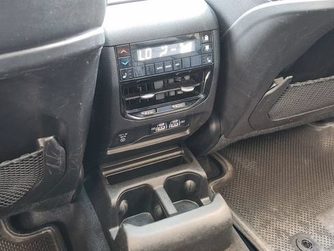 Certified 2023 Jeep Grand Cherokee L Limited AWD/4WD image 31