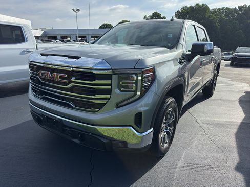 Used 2025 GMC Sierra 1500 SLT AWD/4WD image 1