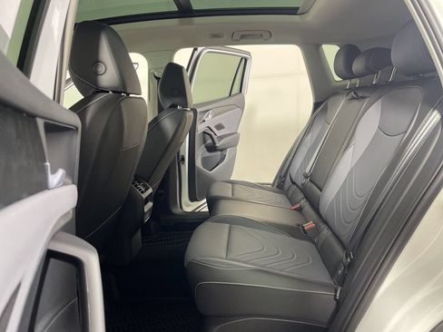 New 2026 Volkswagen Tiguan SE AWD/4WD image 19