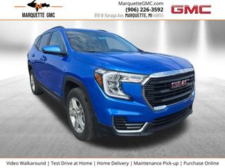 Used 2024 GMC Terrain SLE w/ Driver Convenience Package image 1