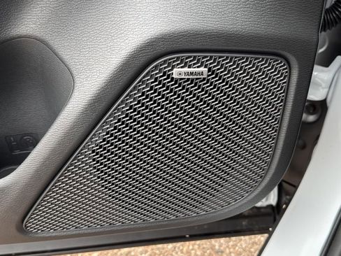 New 2026 Mitsubishi Outlander LE FWD image 33