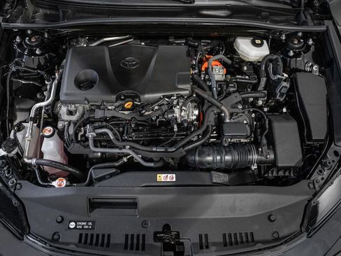 Used 2025 Toyota Camry LE image 17