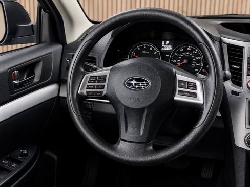 Used 2013 Subaru Legacy 2.5i AWD/4WD image 13