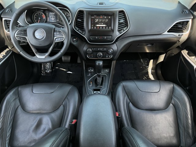 Used 2021 Jeep Cherokee Latitude Lux w/ Trailer Tow Group AWD/4WD image 11