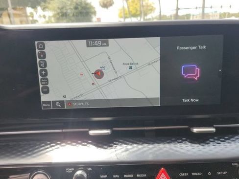 Certified 2022 Kia Carnival SX Prestige FWD image 8